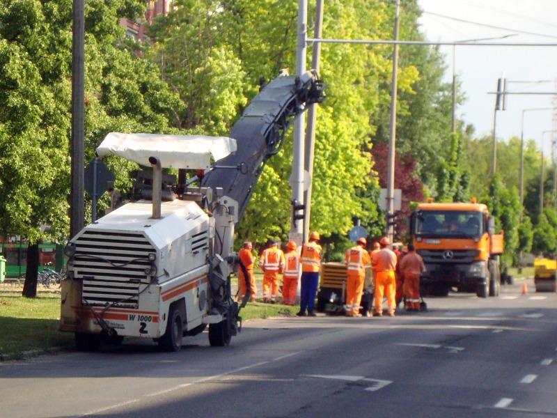 Befejeződött az 51-es út karbantartása – a semminél több, de nem sokat ér