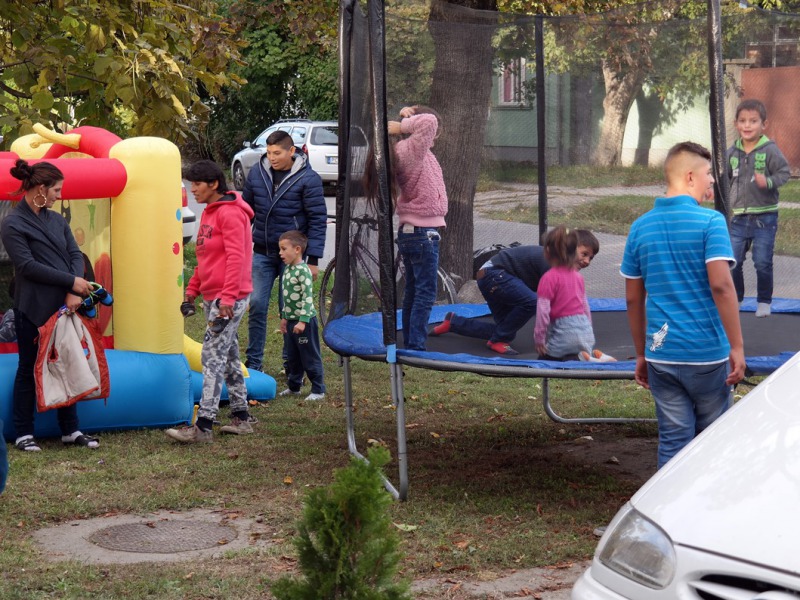 Odatett a jó idő és a roma pop a Roma Kultúra Napjának