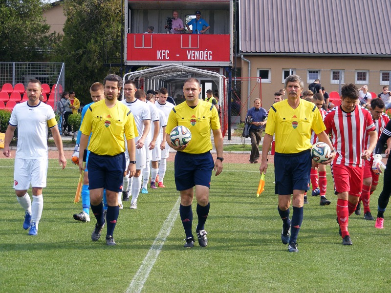 Csak egy góllal volt jobb a bajnok: KFC – KLC 1–2