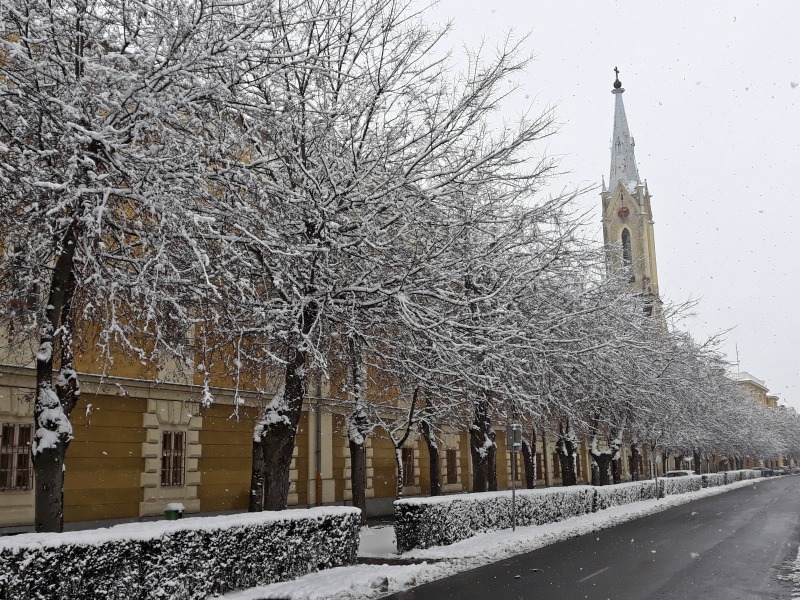 Kalocsára is megérkezett a havazás