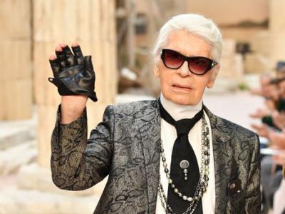 Karl Lagerfeld: „Vámpír vagyok, más emberek vérét veszem”