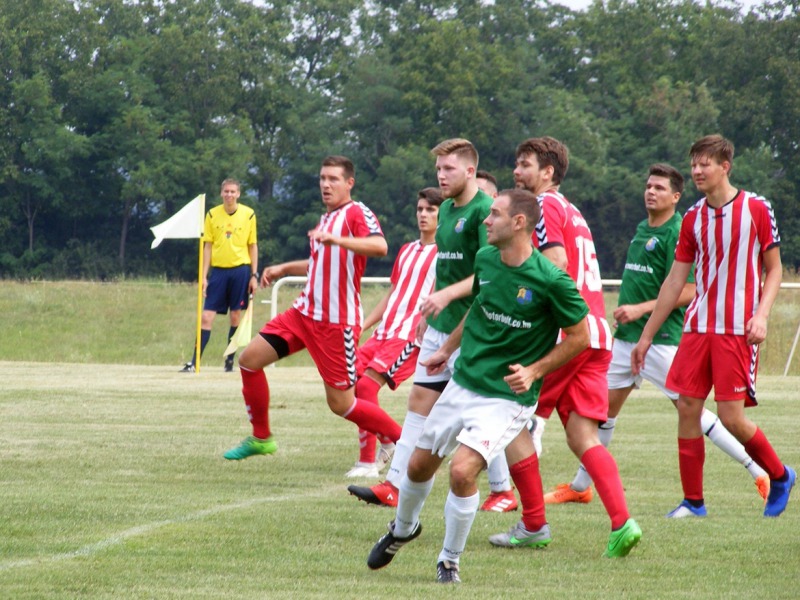 Formálódó csapatszerkezettel, jó játékkal nyert a KFC Géderen