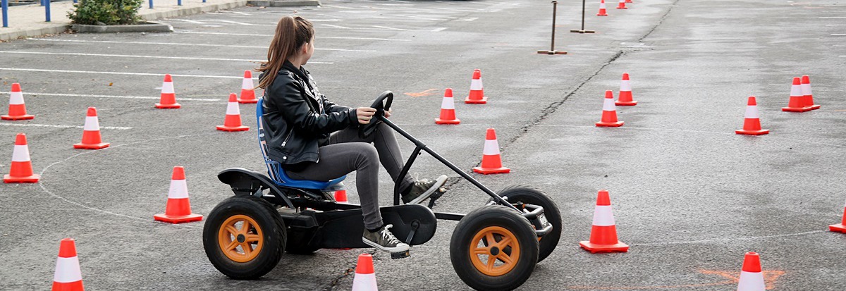 Őszi-téli átállás autósoknak – Közlekedésbiztonsági napot szervezett a Kalocsai Rendőrkapitányság szombaton