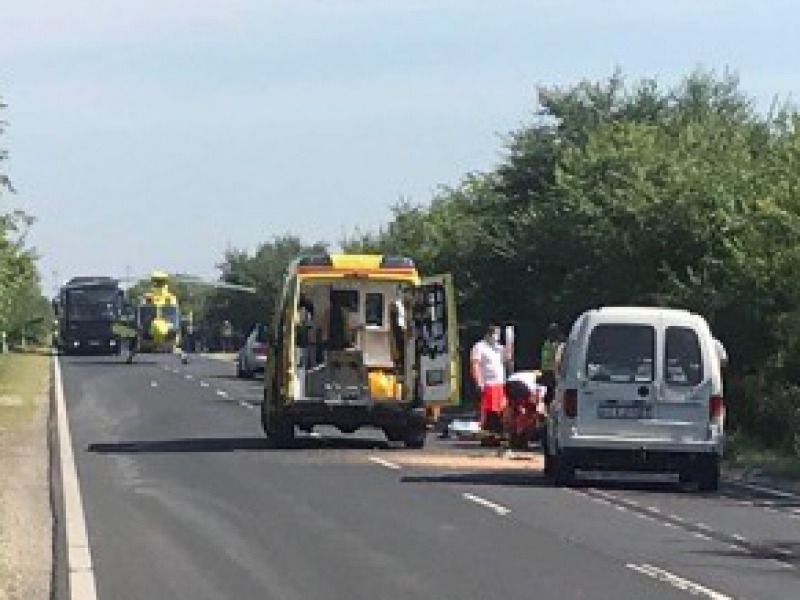 Rendkívüli hír! Mentő, mentőhelikopter a helyszínen, egy ember életveszélyesen megsérült Dunapataj előtt