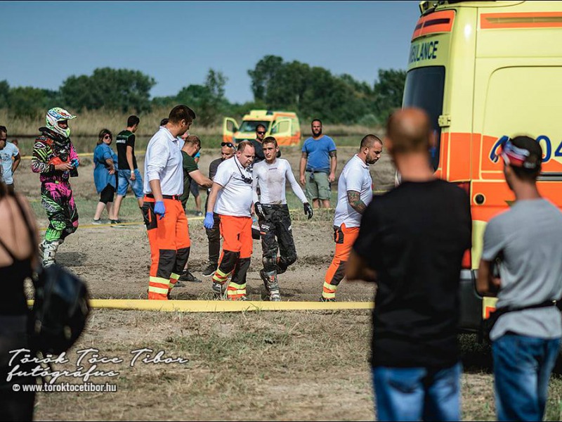 Súlyos baleset történt a foktői motocross-versenyen