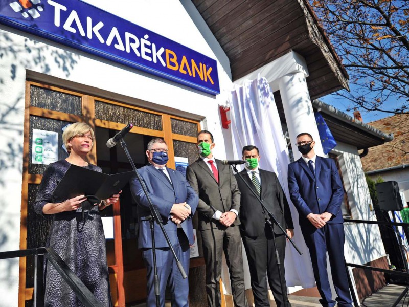 Csengődön közös fiókot nyitott a Magyar Posta és a Takarékbank