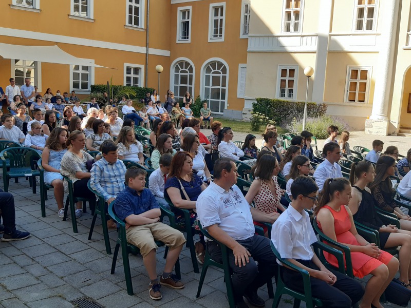 Évzáró a zeneiskolában – Sok más elismerés mellett kiosztották a Szendrei-díjakat is