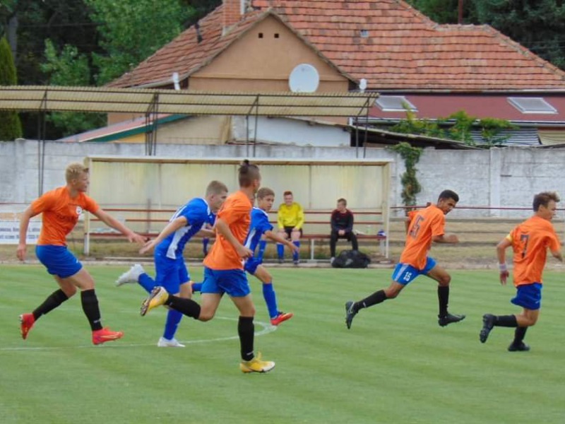 A szenior focigálát vezette fel a KUSE előmérkőzése