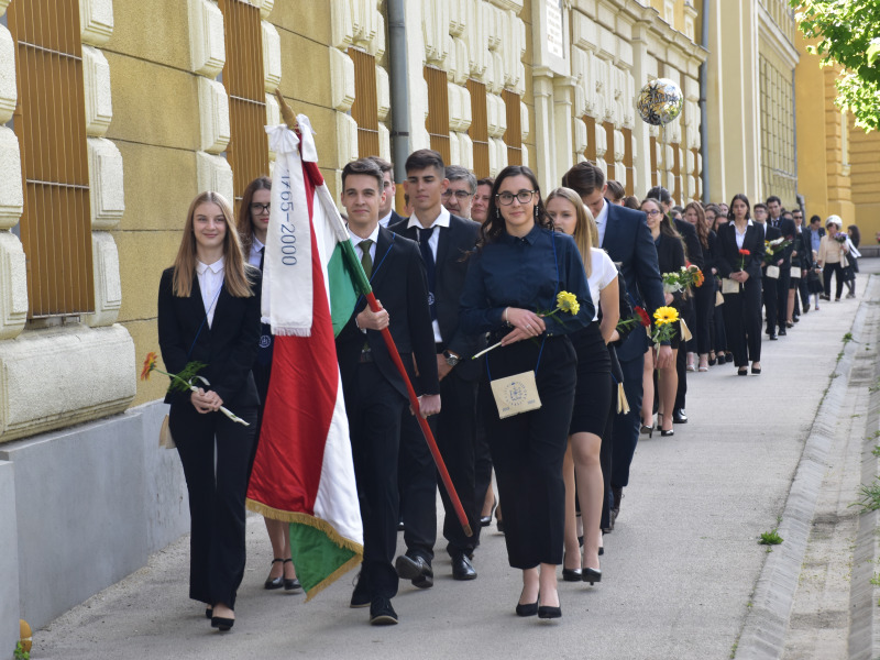 Elballagtak a Szent Istvánosok