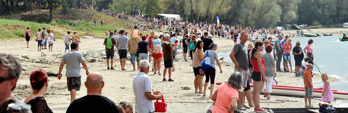 Vízi alkalmatlanságok szédületes viadala – Zárójelentés a VIII. Hartai Őrült Hajók Versenyéről