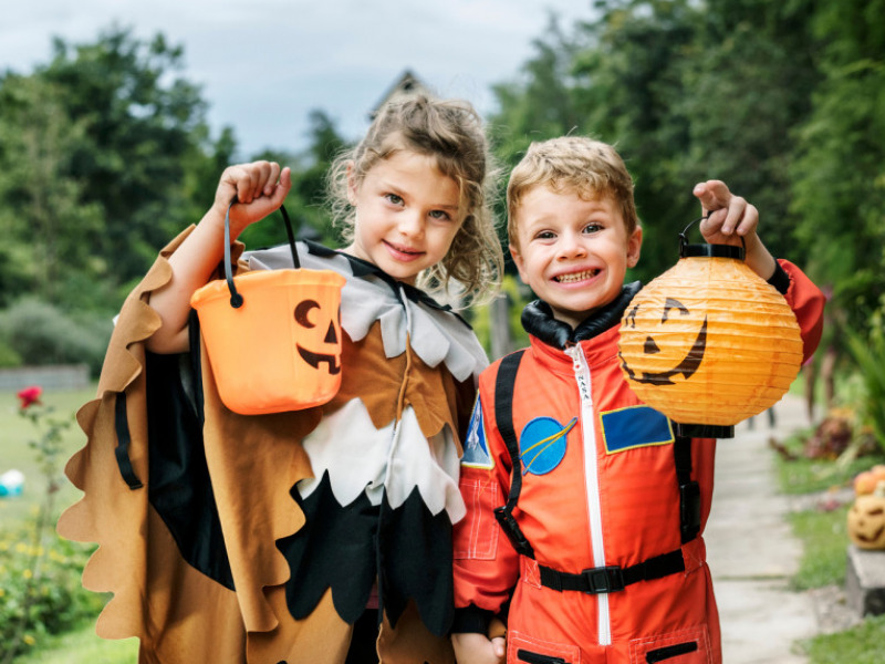 Csokit vagy csalunk! – Halloweeni csokigyűjtés Kalocsán