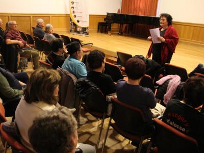 Elmentünk a Fonóba – Kaptunk egy nagy lángost, nekünk harangoztak