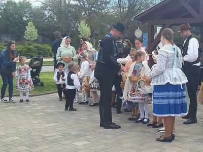 Hagyomány és közösség – sikeresen zajlott a húsvéti locsolkodás Szakmáron